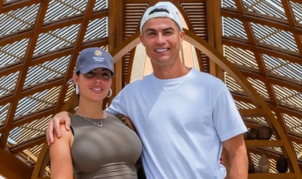 Роналду и Родригес купили виллы на уединенных островах в Красном море