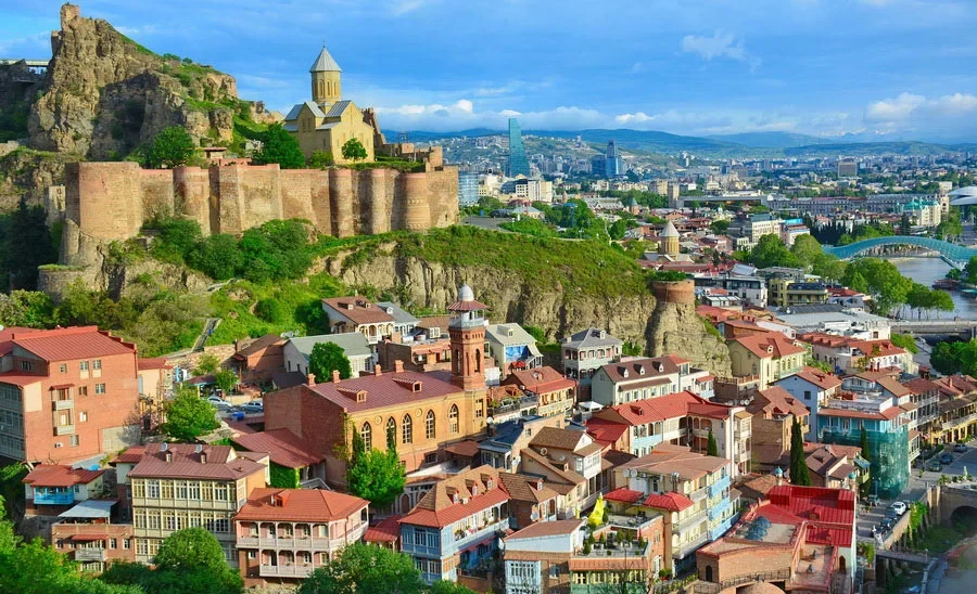 С 1 января действуют новые требования для въезда в Грузию – МИД КР