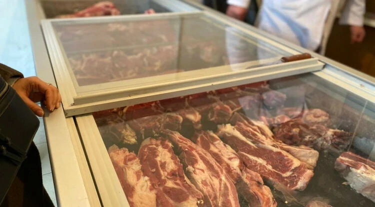 В Бишкеке проверяют цены на мясную продукцию и другие социально значимые товары