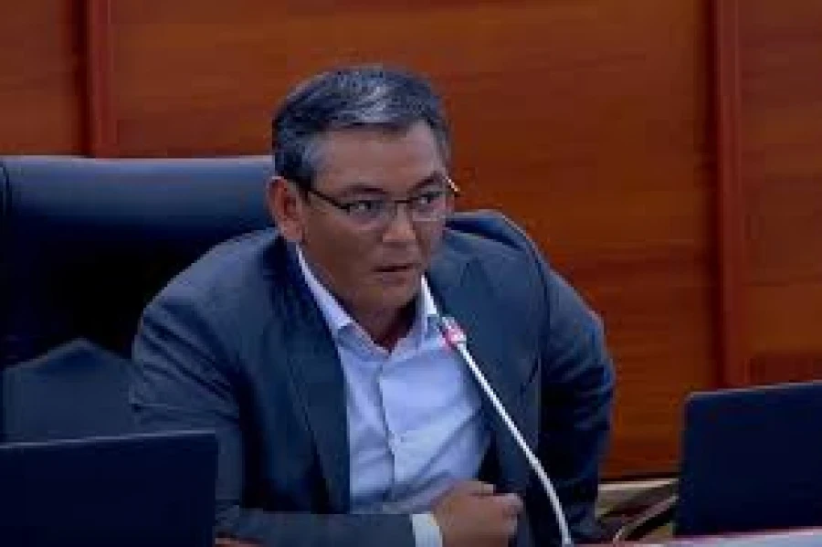 Экс-депутат Жогорку Кенеша Мирлан Самыйкожо прокомментировал ситуацию со служебной квартирой