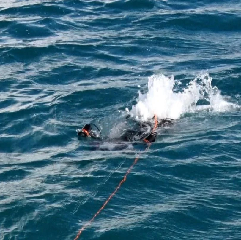 В Чолпон-Ате успешно испытали подводный дрон для работы на Иссык-Куле