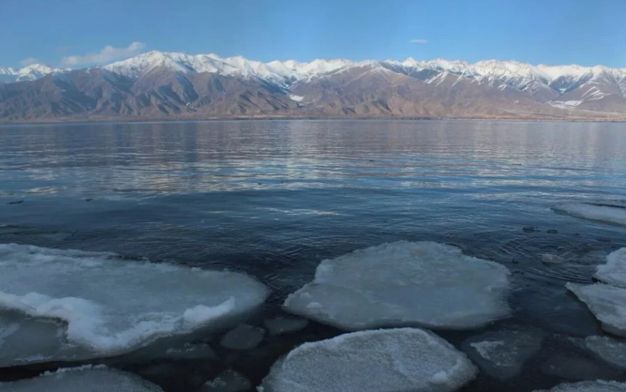 На Иссык-Куле милиция испытала подводный дрон