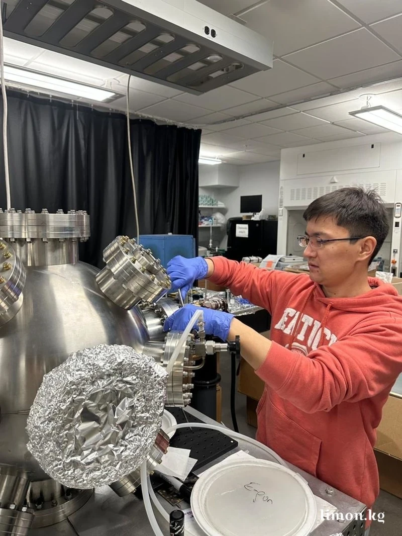 Стипендиат «Эл үмүтү» дүйнөдөгү эң мыкты университеттердин биринде окуу тажрыйбасы менен бөлүштү