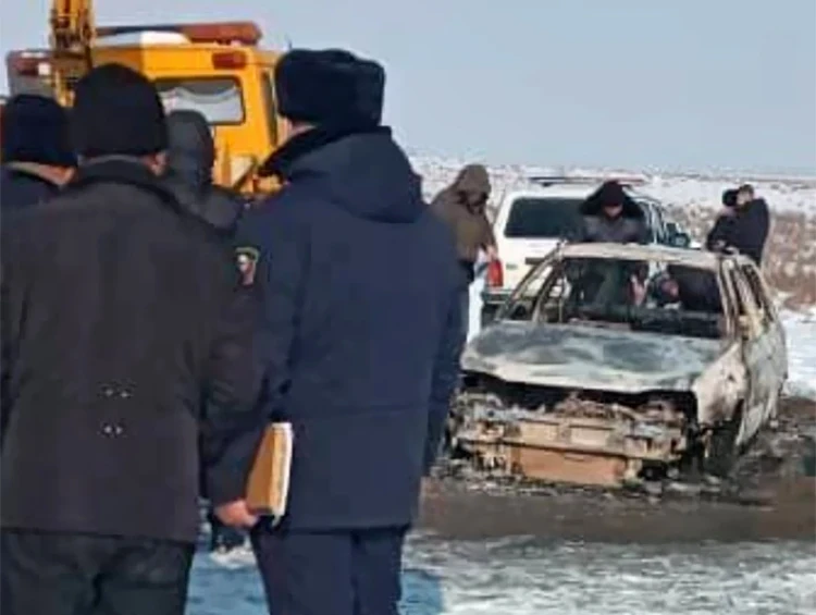 В Московском районе нашли сгоревшую машину с телами двух человек