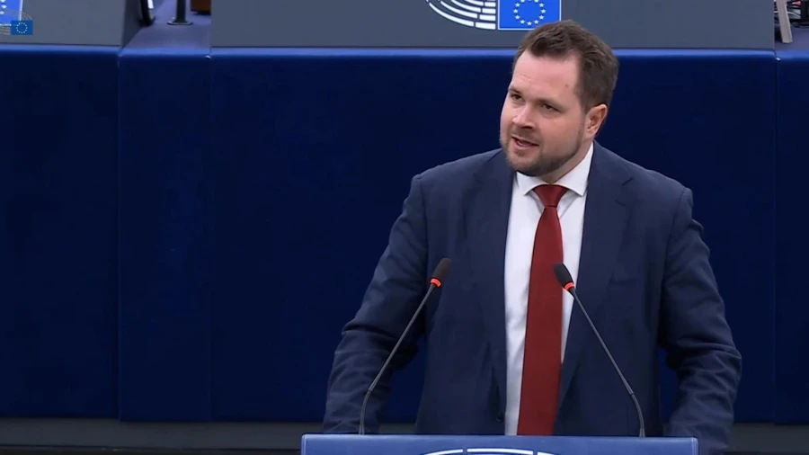 Датский депутат нецензурно обратился к Трампу