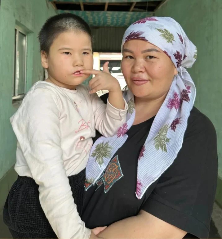 "My husband could never accept that our daughter is sick". The story of a single mother and her daughter