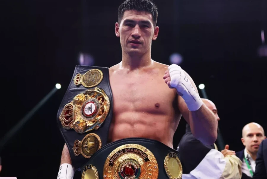 Дмитрий Бивол в числе номинантов на звание лучшего боксера года по версии The Ring