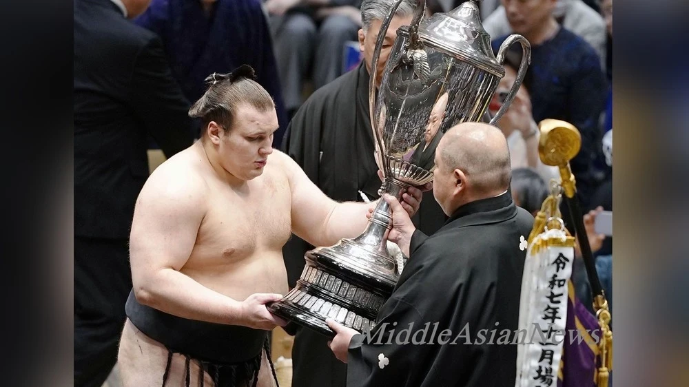 Украинский богатырь во второй раз завоевал Кубок Императора