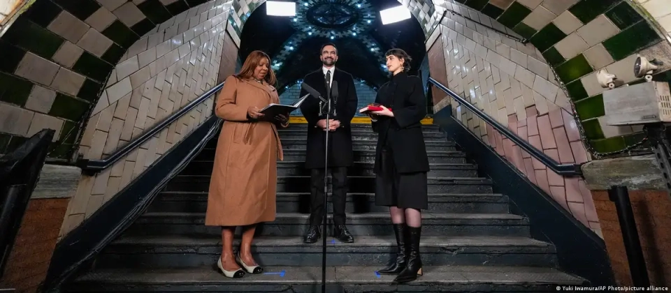 Зохран Мамдани вступил в должность мэра Нью-Йорка, дав присягу на Коране