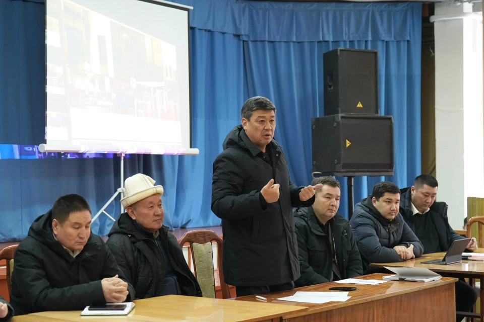 Майлуу-Сууйский ламповый завод: что решили на выездном совещании кабмина