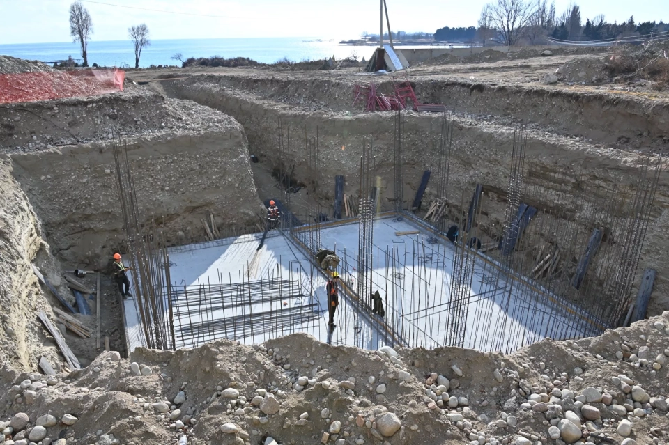 Минстрой: В Чолпон-Ате активно ведётся строительство очистных сооружений сточных вод