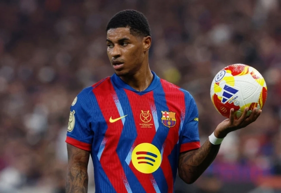 "Barcelona" aims to secure a permanent transfer for Marcus Rashford