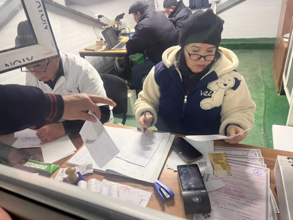 Оптовую торговлю мясом перенесли с Ошского рынка в другой район