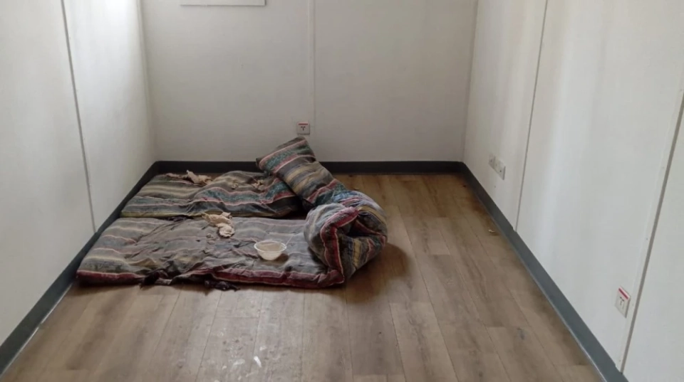 Акыйкатчы озвучила шокирующие условия в изоляторе для иностранцев