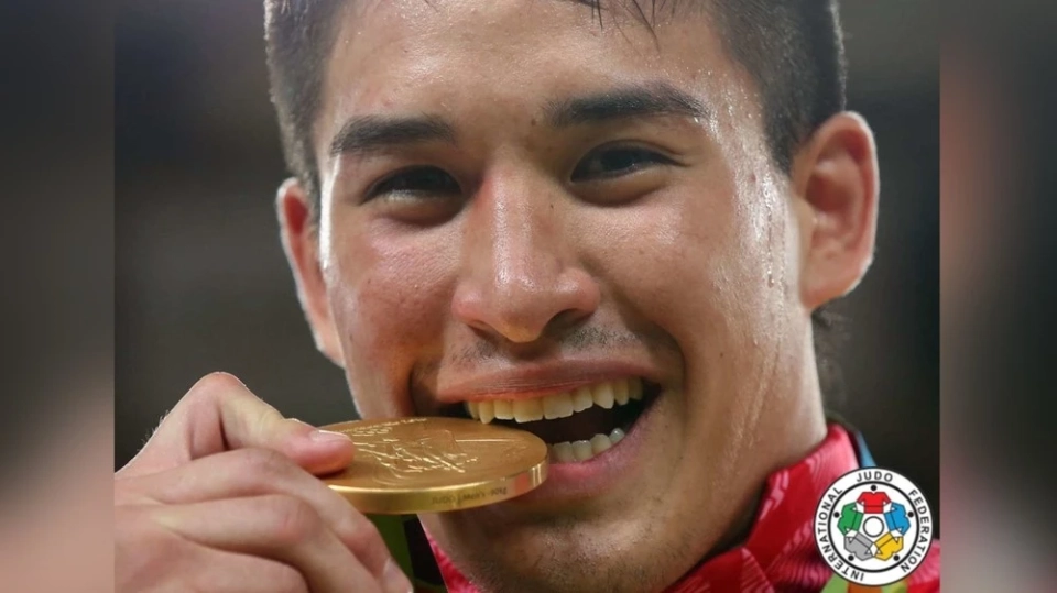 Olympic Champion Masu Baker Trains Young Mongolian Judokas from Uvs Aimag