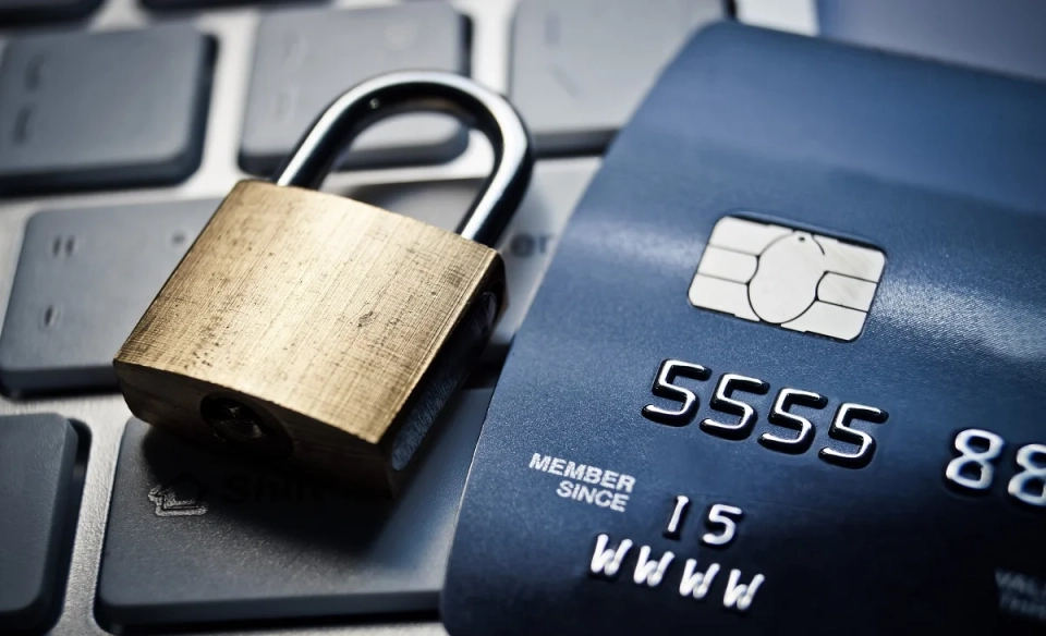 Нацбанкта кыргызстандыктардын канчасы кредит алуудан өзүн-өзү тыюу салгандыгы тууралуу айтып беришти