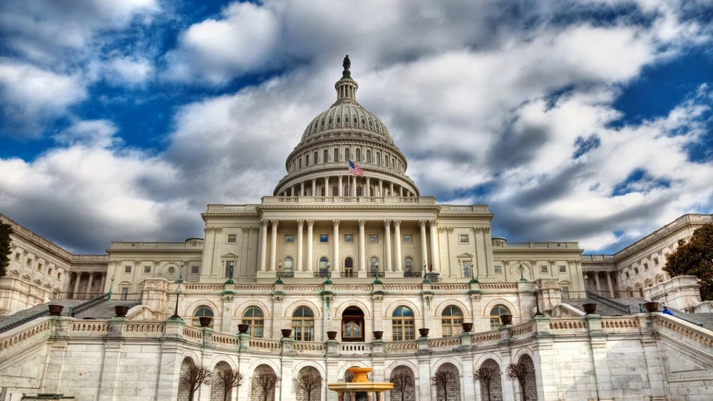 Трамп подписал законопроекты о бюджете и остановил четырехдневный шатдаун