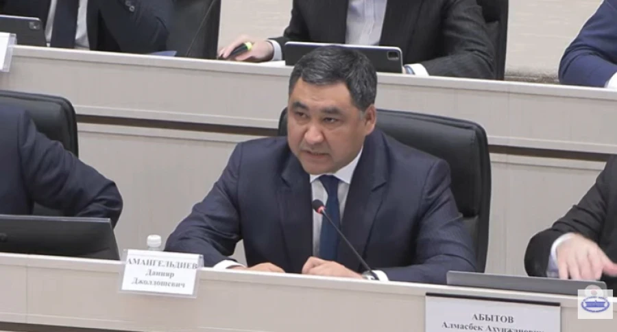 Амангельдиев объяснил, почему ТЭЦ пока не переводят на газ