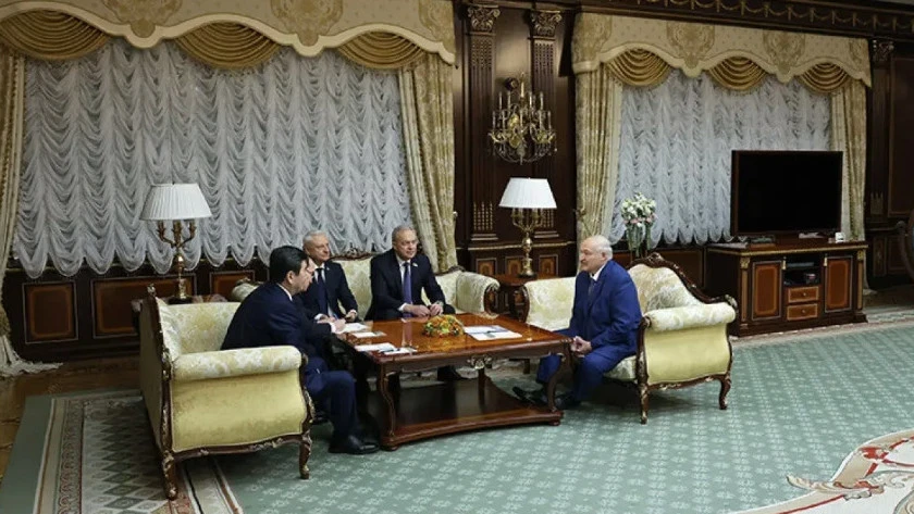 Мы знаем, в каких товарах нуждается Казахстан, и готовы открывать у вас совместные производства, – Лукашенко