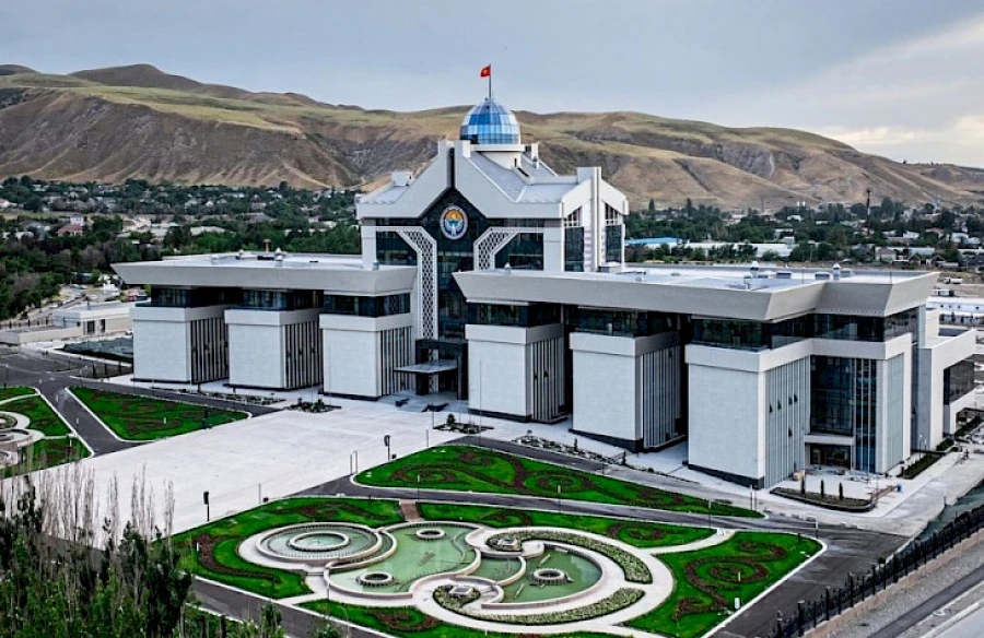 Группа ученых и политиков попросила Жапарова провести досрочные президентские выборы