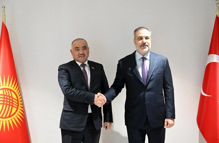 Торага Жогорку Кенеша предложил увеличить безвизовый срок с Турцией до 180 дней