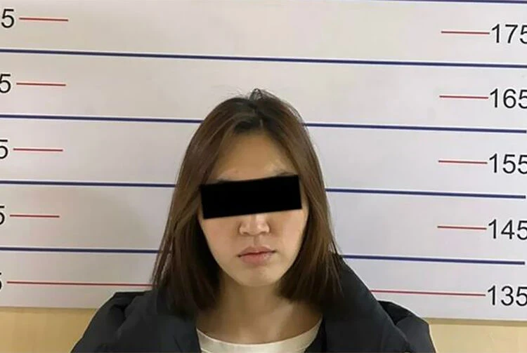 Шантаж на 5 миллионов: в Бишкеке задержана подозреваемая в вымогательстве