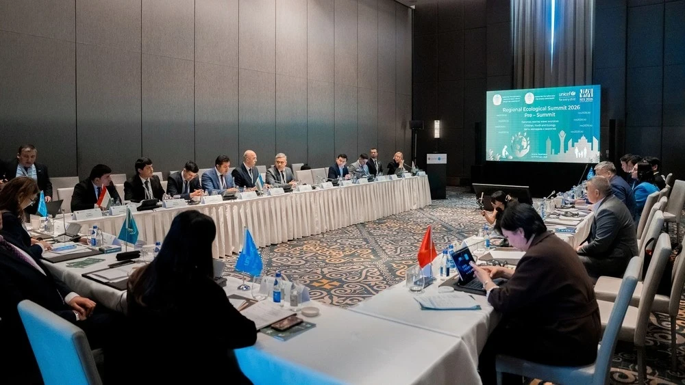 КР приняла участие в обсуждении концепции региональной платформы «зеленых школ»