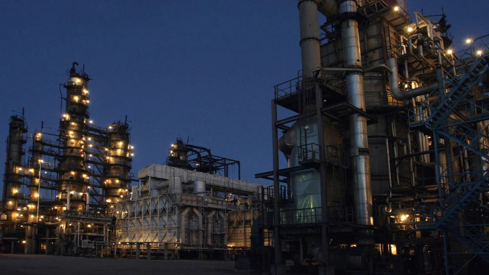 Цены на бензин в России резко выросли впервые за полгода после новых ударов по НПЗ