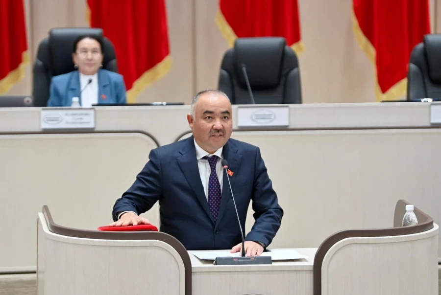 Нурланбек Тургунбек уулу ушел из Жогорку Кенеша: будет заниматься здоровьем