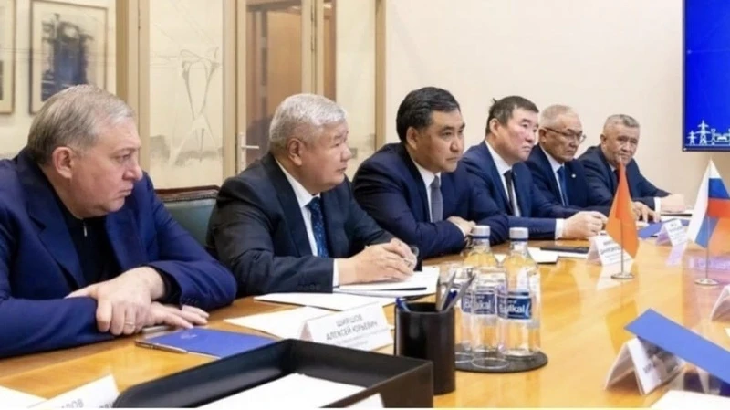 Садыр Жапаров прокомментировал участие Алексея Ширшова во встрече в Москве