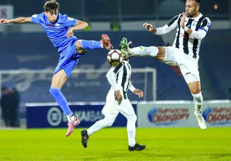 "Мурас Юнайтед" продолжает подготовку к сезону и Лиге вызова АФК