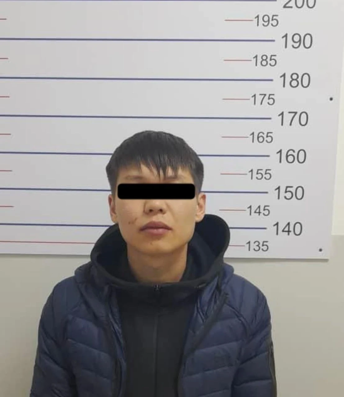 Задержаны подозреваемые в серии краж в автобусе на линии № 135 в Бишкеке