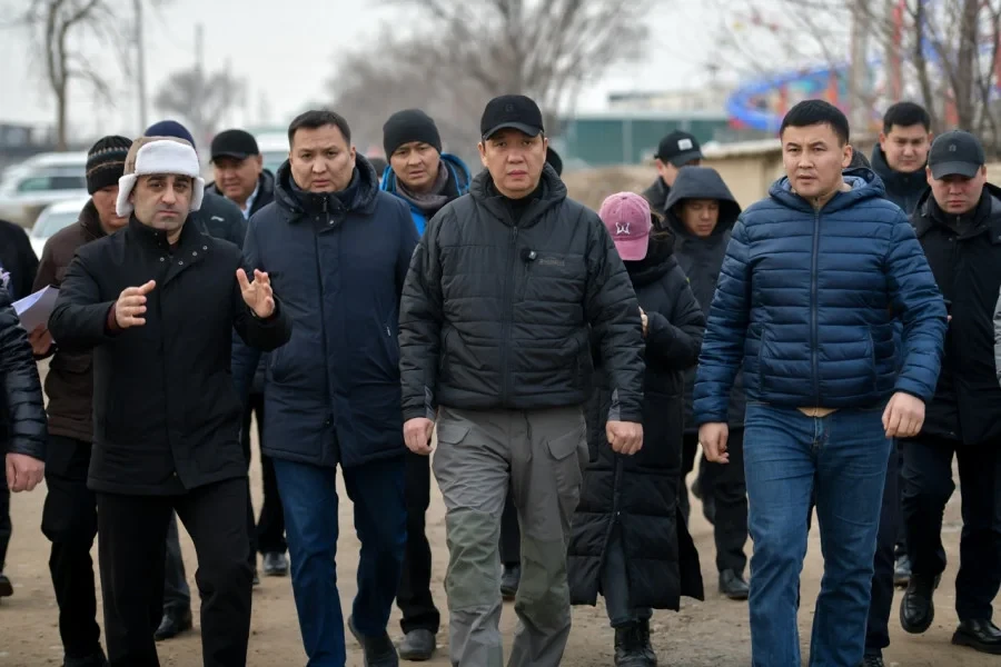 Мэр Бишкека проверил столичную инфраструктуру и дал поручения по благоустройству