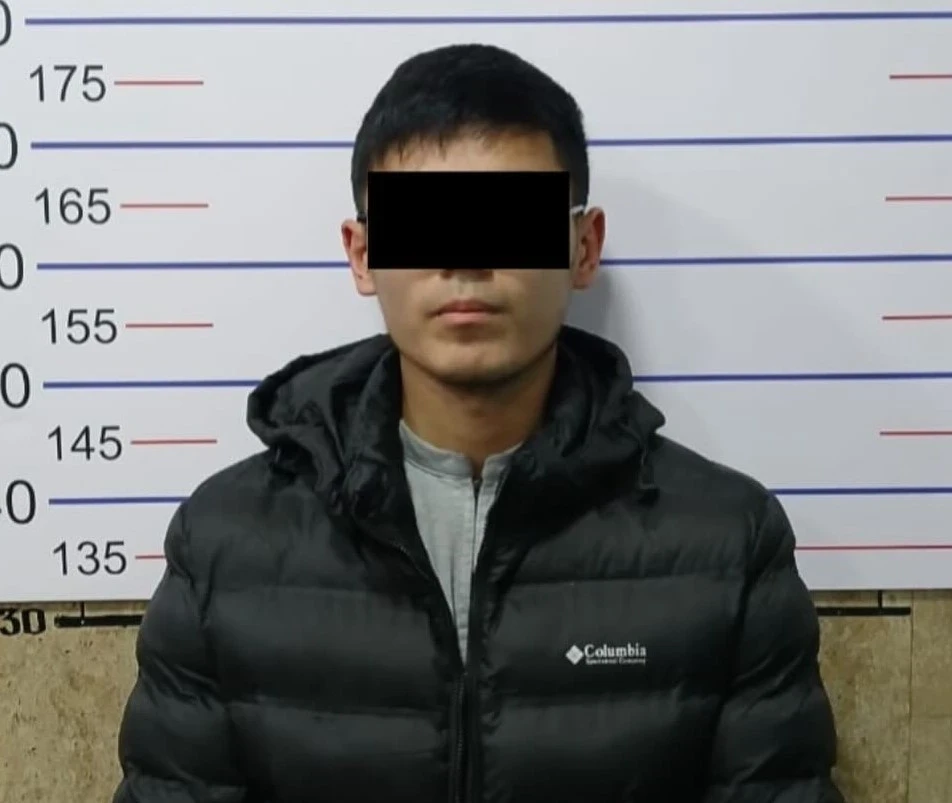 В Бишкеке пресекли схему продажи банковских карт через Telegram