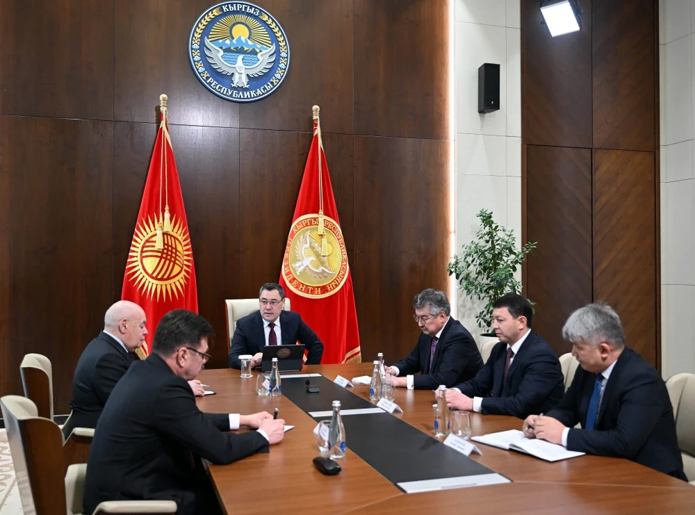 Садыр Жапаров и Михаил Швыдкой обсудили сотрудничество России и Кыргызстана