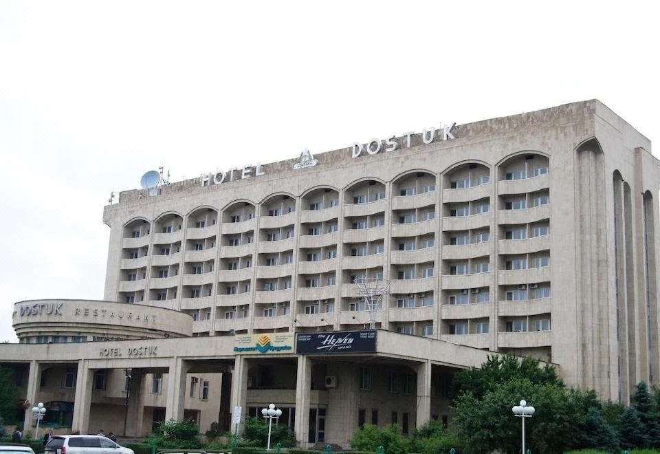 "Саякат" жана "Достук" мейманканаларына 30 миллион долларга чейин инвестиция тартылат