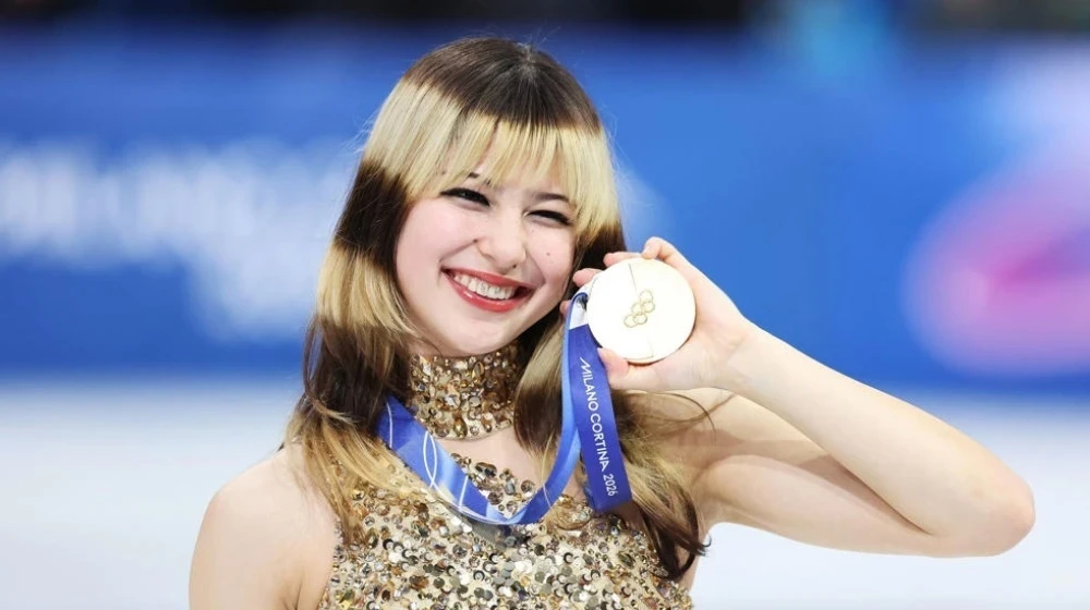 Америкалык фигуристка Алиса Лю Миландагы Олимпиада алтын медалын жаракаттады