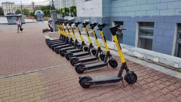 Бишкек шаардык мэриясы электросамокаттарды бузгандар үчүн чектөөлөрдү киргизди