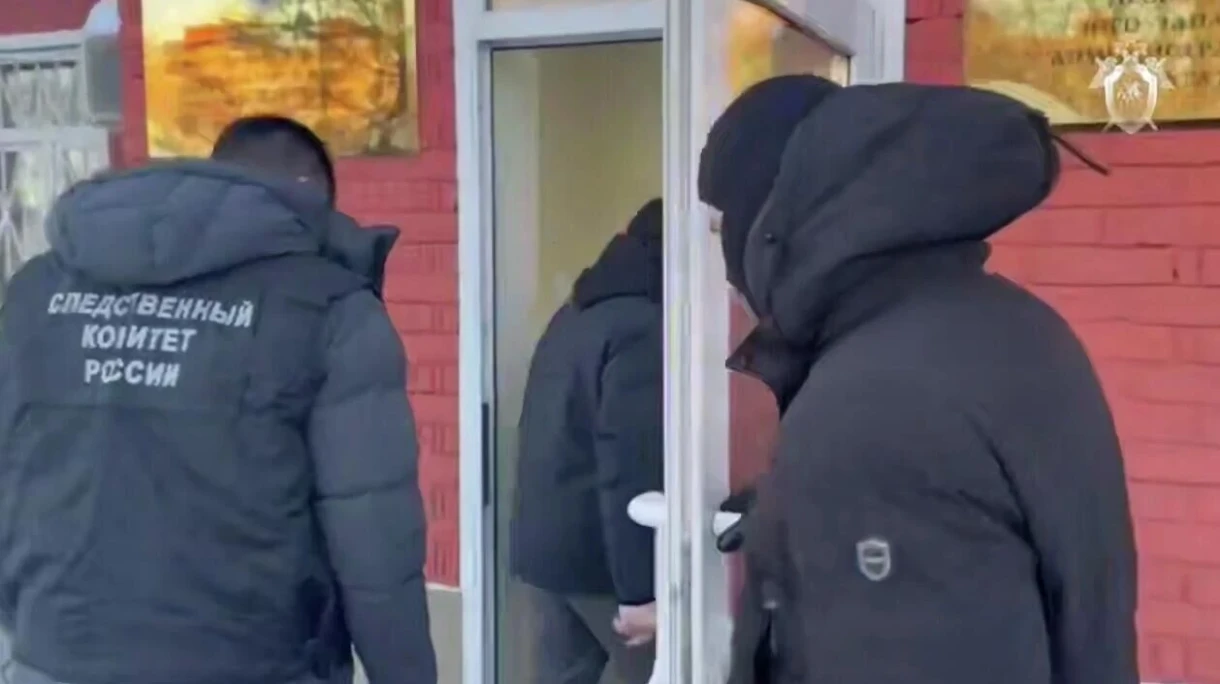 В Москве задержали сотрудников полиции, которые помогали нелегальным мигрантам