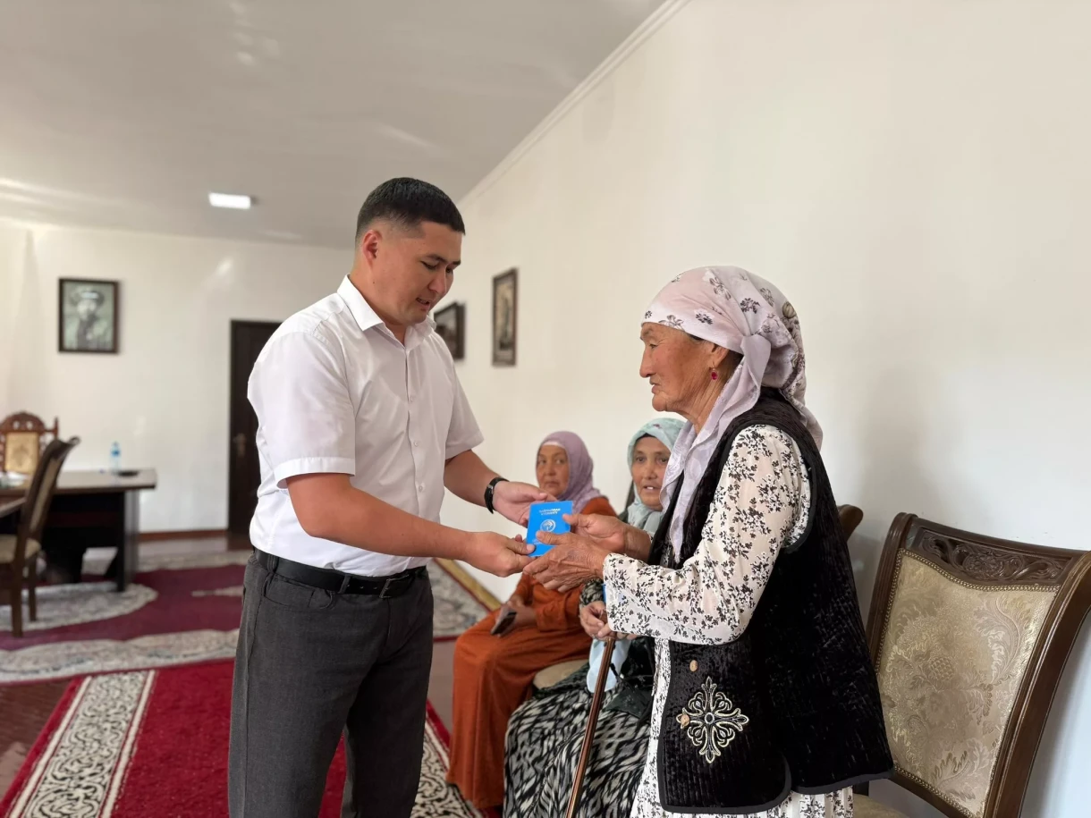 Минтруда: обладатели статуса «кайрылман» имеют социальные гарантии, приравненные к гражданам КР