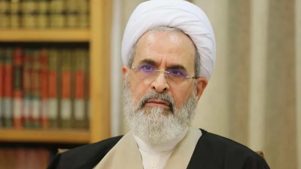 Аятолла Арафи Ирандын жогорку лидеринин милдетин убактылуу аткаруучу болуп дайындалды