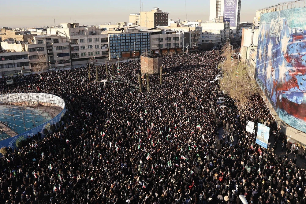 Нефть жана алтындын баалары Түштүк-Чыгыш Азиядагы чыңалуунун фонуна көтөрүлдү