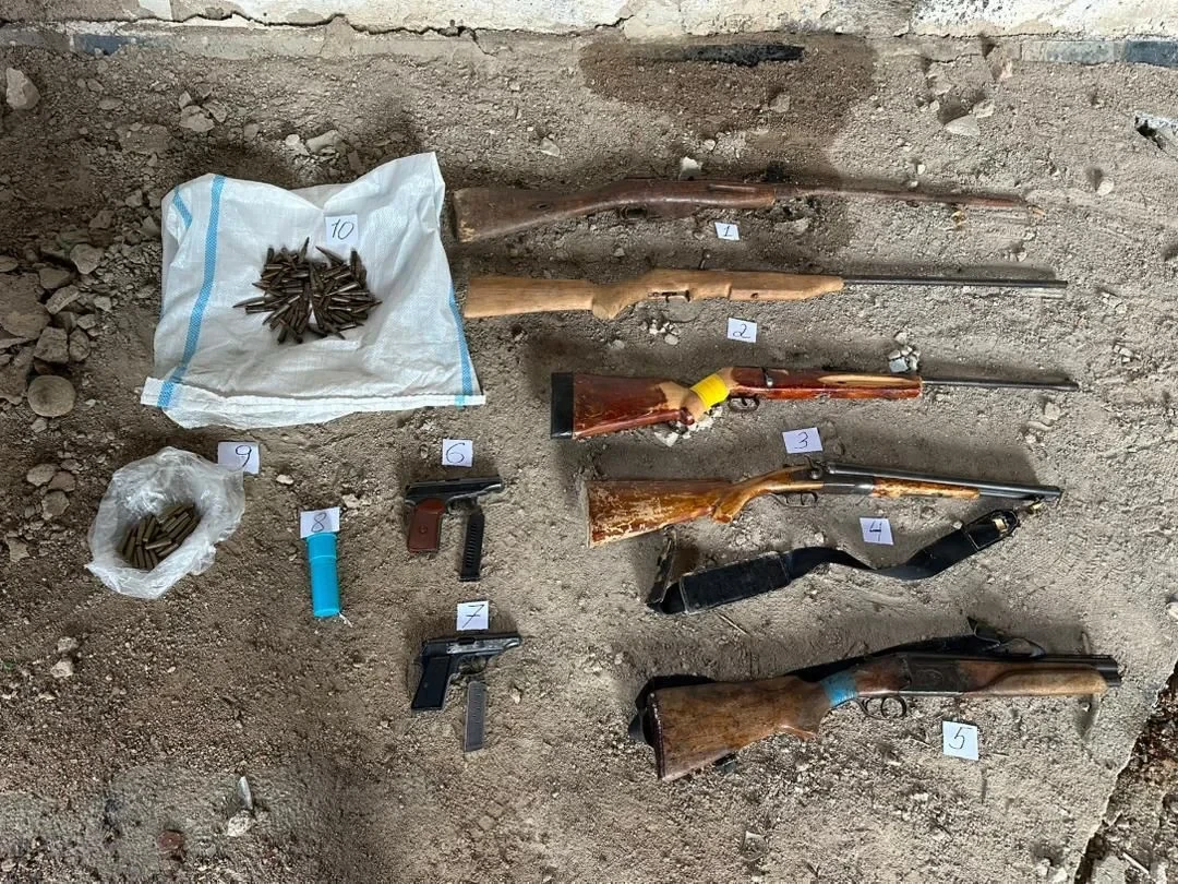 Курал жана ок-дары жашыруун жайы Таласта табылды