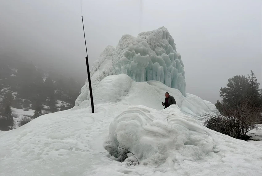 В Баткене на искусственных ледниках накопили более 1,5 миллиона кубов воды