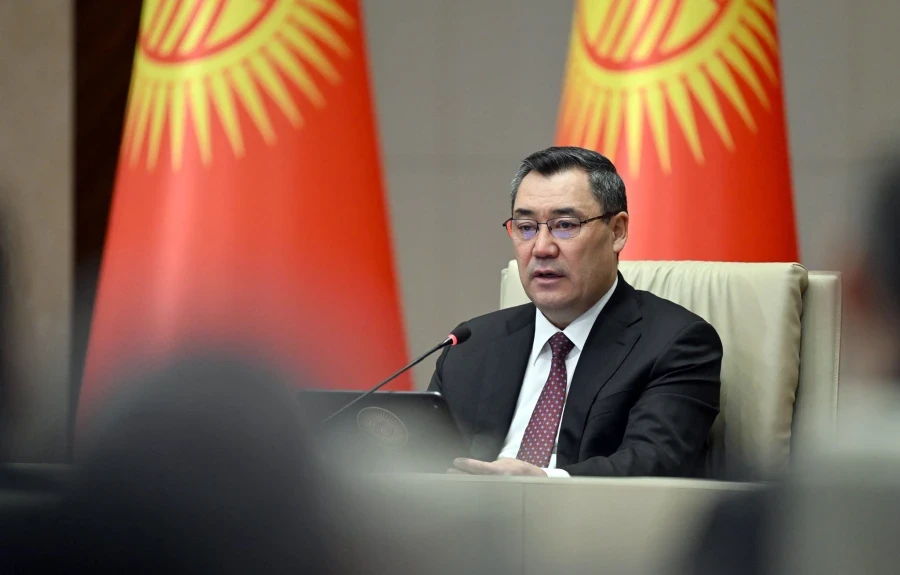 Садыр Жапаров о законопроекте, предусматривающем тест на ПДД у водителей: Сначала нужно подготовить самих сотрудников ГАИ