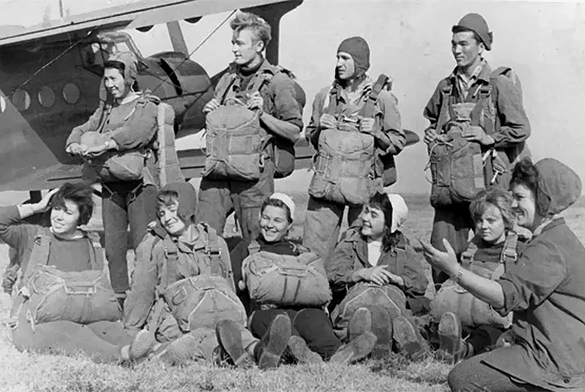 Небо, которое пришлось оставить: судьба одной из первых парашютисток Кыргызстана