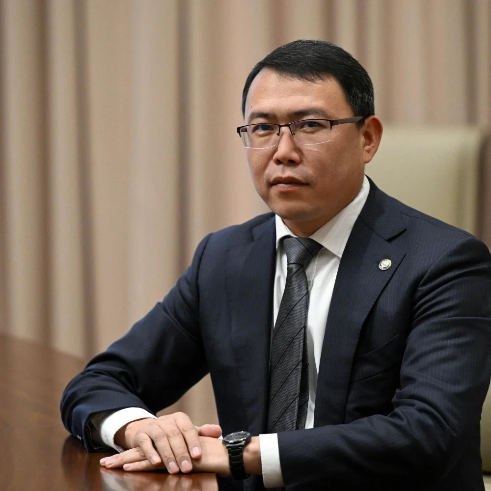 Алагозов: Главу МЧС Шамырканова сняли из-за подозрений во взятке