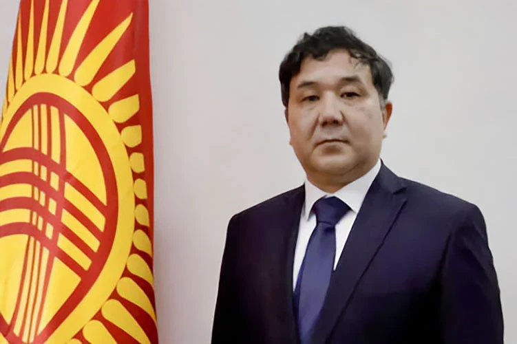 Художественным руководителем молодежного театра «Учур» стал Уланбек Омуралиев