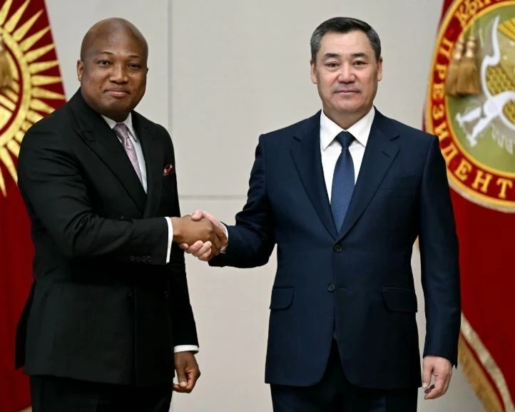 Садыр Жапаров принял министра иностранных дел Ганы Сэмуэля Аблакву