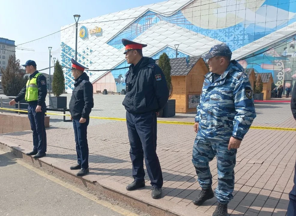 Милиция оцепила торговый центр Asia Mall